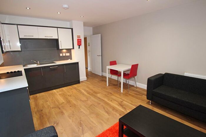 1 Bedroom Apartment To Rent In Elm Walk Place, Cranmer Street, Nottingham, NG3