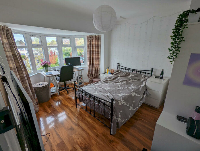 6 Bedroom Semi-Detached House To Rent In Windermere Road, Reading, Berkshire, RG2