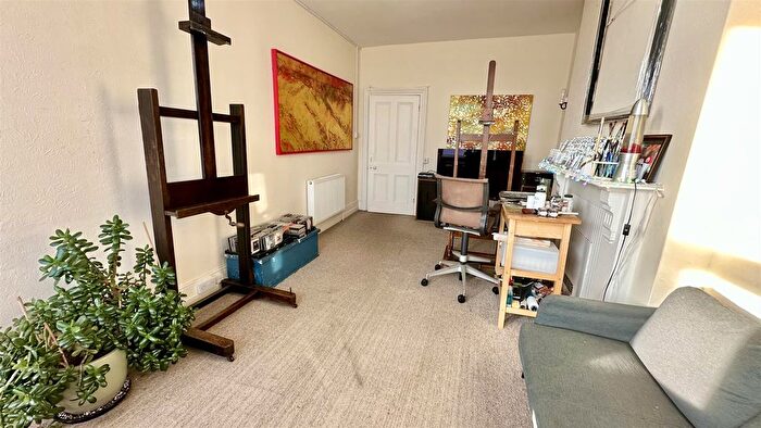 1 Bedroom Flat For Sale In Grand Parade, St. Leonards-On-Sea, TN38