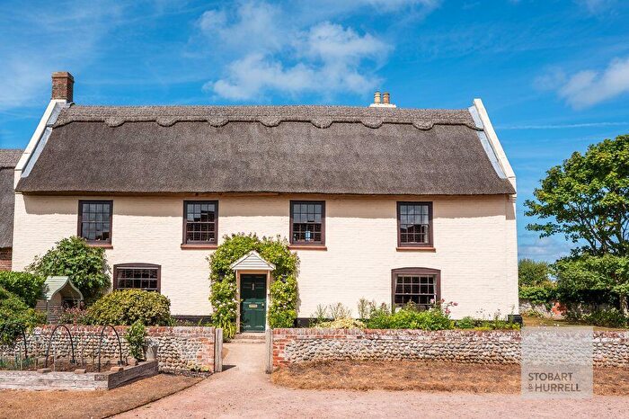 6 Bedroom Farm House For Sale In Church Farmhouse, Blacksmiths Lane, Happisburgh, Norfolk, NR12