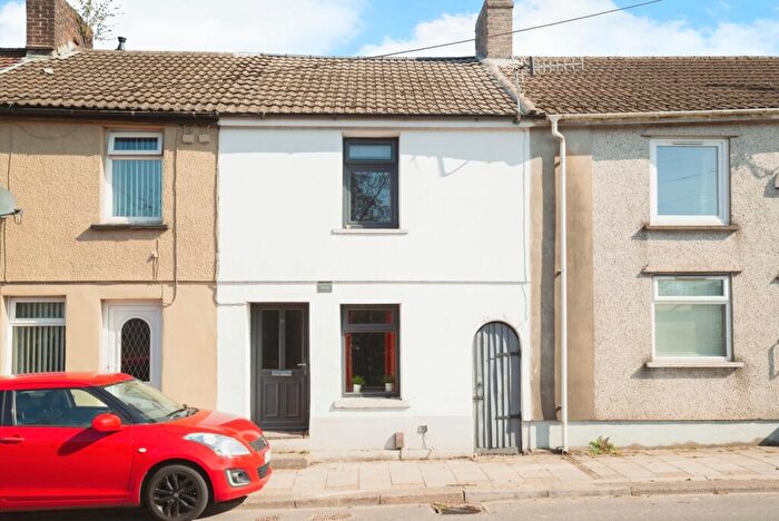 3 Bedroom Terraced House To Rent In Williams Place, Pontypridd, CF37