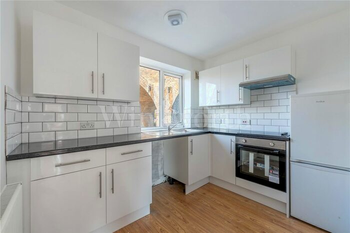 1 Bedroom Flat To Rent In Woodville Road, London, NW11