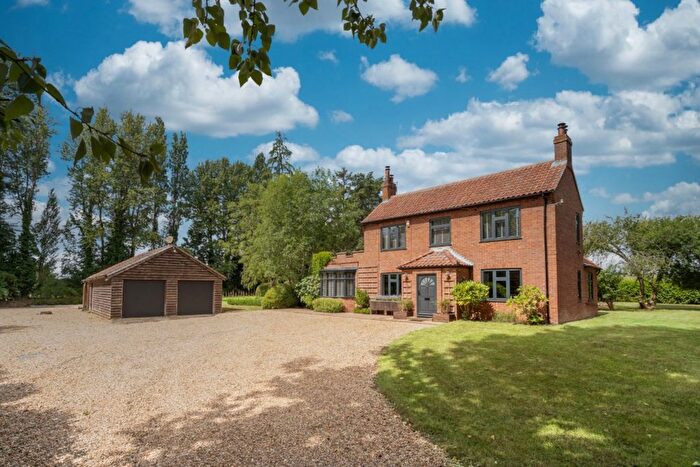 4 Bedroom Detached House For Sale In Overwood Lane, Forncett St. Peter, NR16