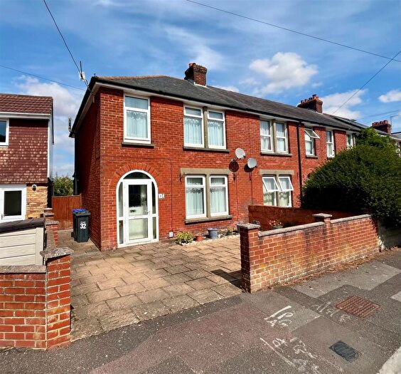 2 Bedroom End Of Terrace House For Sale In Heath Road, Salisbury, SP2