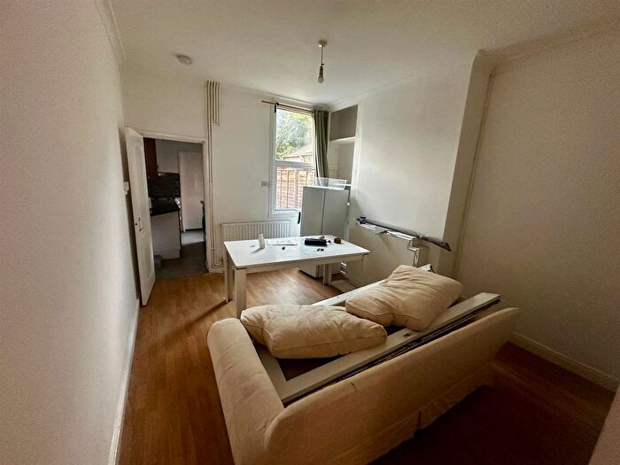 3 Bedroom Terraced House To Rent In Catherine Street, Coventry, CV2