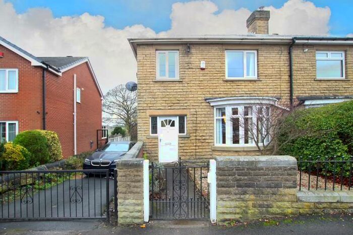 3 Bedroom Property To Rent In Westerton Road Tingley, WF3
