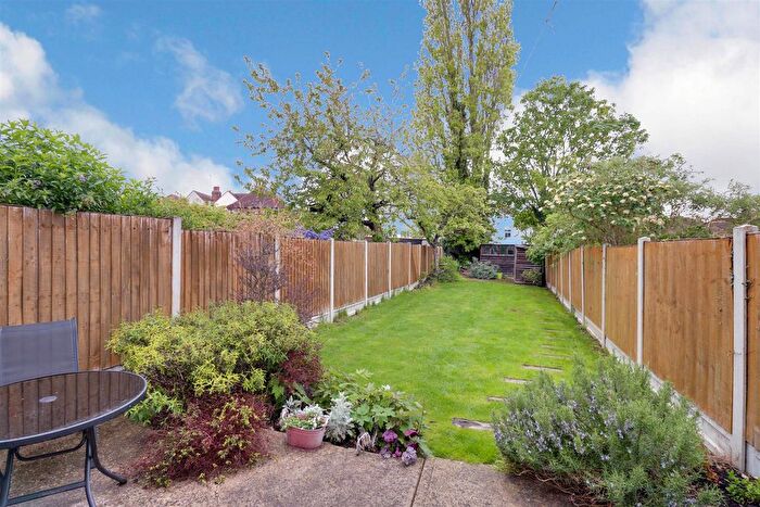 3 Bedroom Terraced House For Sale In Cranleigh Drive, Leigh-On-Sea, SS9