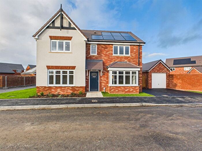 4 Bedroom Detached House For Sale In Willow Rise, Bomere Heath, Shrewsbury, Shropshire, SY4