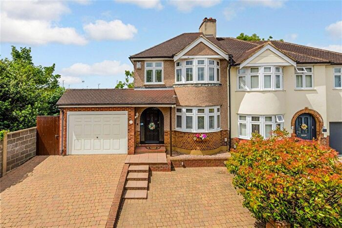 3 Bedroom Semi Detached House For Sale In Manor Road, Dartford, Kent, DA1