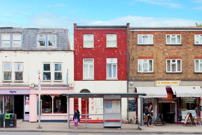 2 Bedroom Flat To Rent In High Road, London, N15