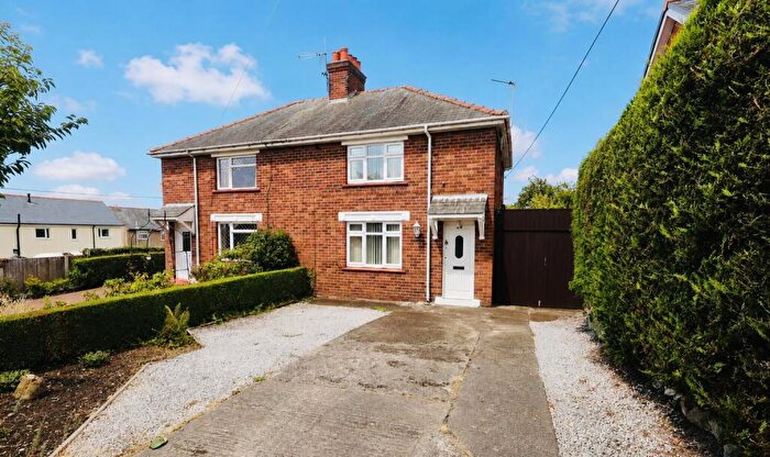 2 Bedroom Semi Detached House For Sale In Wheatsheaf Lane, Gwersyllt, Wrexham, LL11