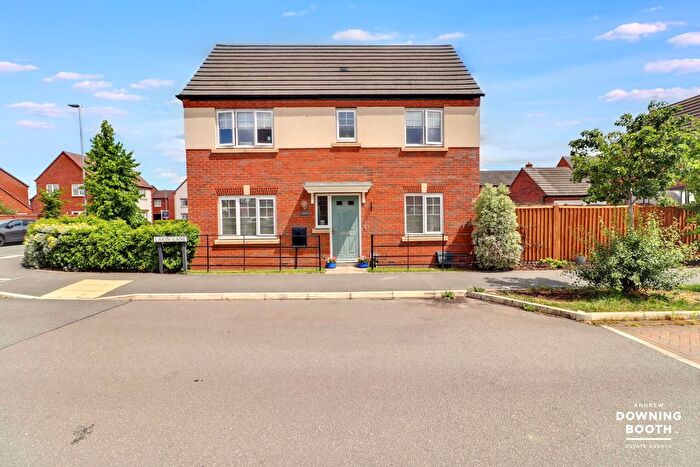 3 Bedroom Detached House For Sale In Lakin Lane, Fradley, Lichfield, WS13