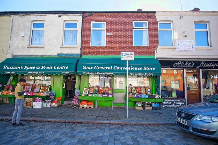 2 Bedroom Flat To Rent In New Hall Lane, Preston, PR1