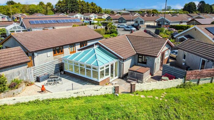3 Bedroom Detached Bungalow For Sale In Salthouse Close, Crofty, Swansea, West Glamorgan, SA4