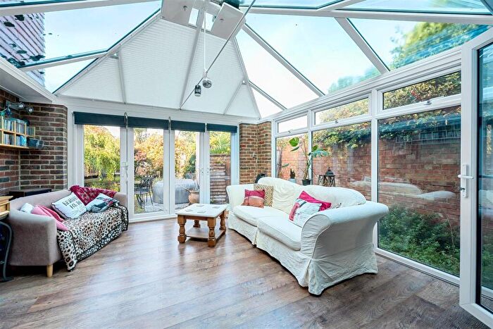 4 Bedroom Detached House For Sale In Arundel Road, Cliffsend, Ramsgate, CT12