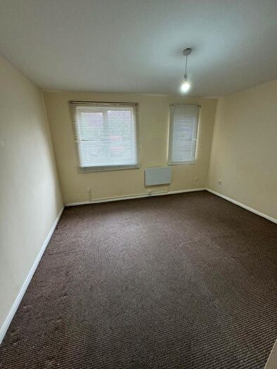 1 Bedroom Flat To Rent In Chaffinch Close, London, N9