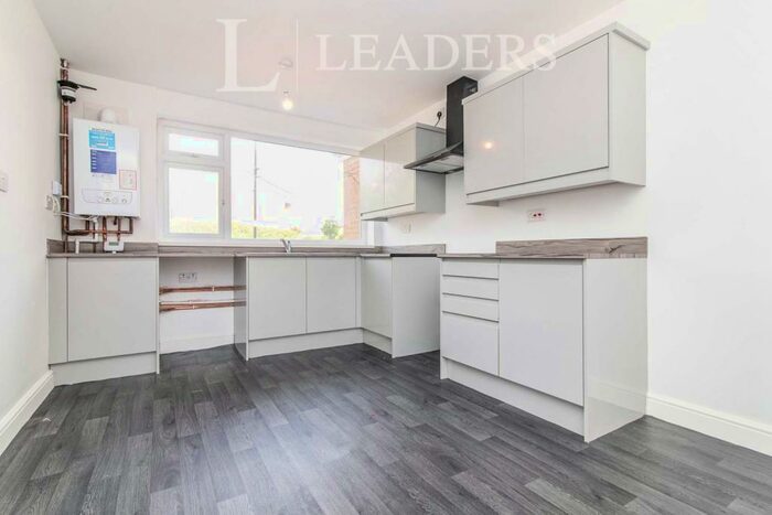 3 Bedroom Terraced House To Rent In Reaside Crescent, B14