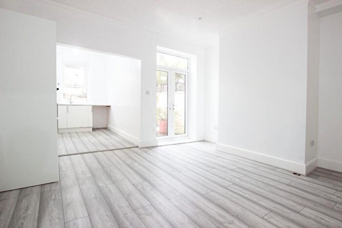 2 Bedroom Terraced House To Rent In Rydal Avenue, Darwen, BB3