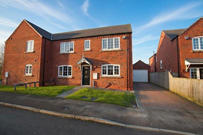 3 Bedroom Semi-Detached House For Sale In Penrose Place, Manby Fields, Manby, LN11