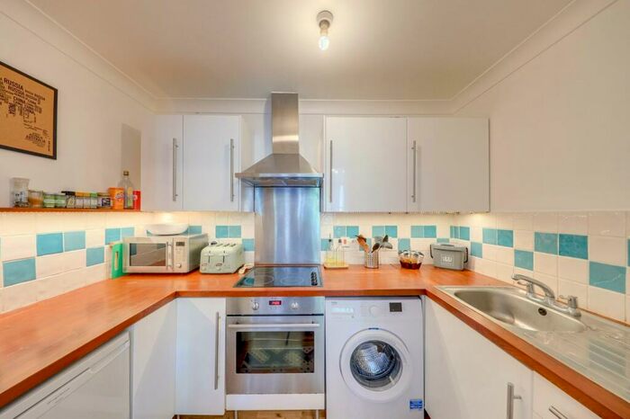 1 Bedroom Flat For Sale In Devonshire Road, Forest Hill, London, SE23