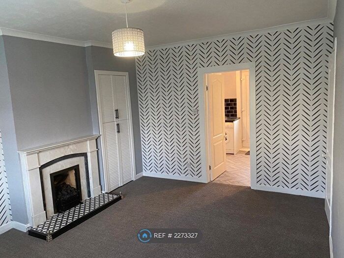 2 Bedroom Flat To Rent In Hillhead Avenue, Carluke, ML8