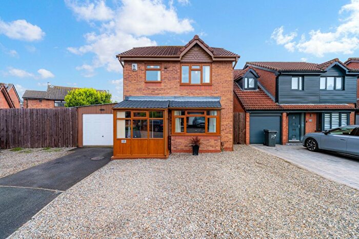 3 Bedroom Detached House For Sale In Flander Close, Widnes, WA8