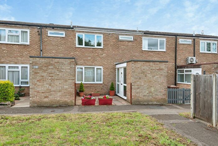 3 Bedroom Terraced House For Sale In Ely Close, Stevenage, SG1