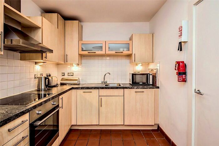 1 Bedroom Flat For Sale In Deansgate Quay, Deansgate, Manchester, Greater Manchester, M3