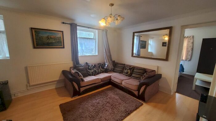 1 Bedroom Flat To Rent In Balaam Street, London, E13