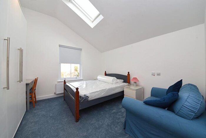 1 Bedroom Flat To Rent In Cromwell Avenue, Highgate, London, N6