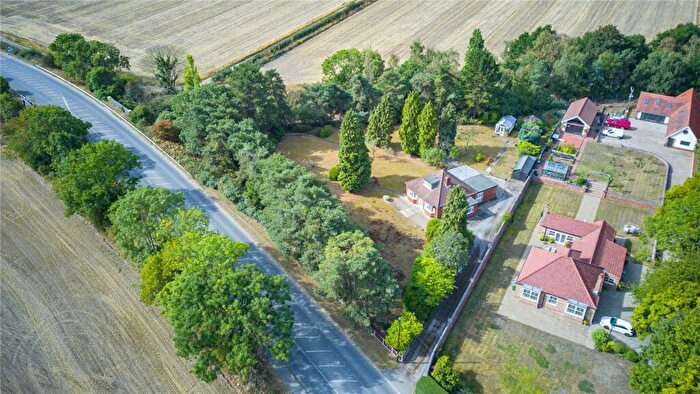 4 Bedroom Bungalow For Sale In Great North Road, Scrooby, Doncaster, DN10