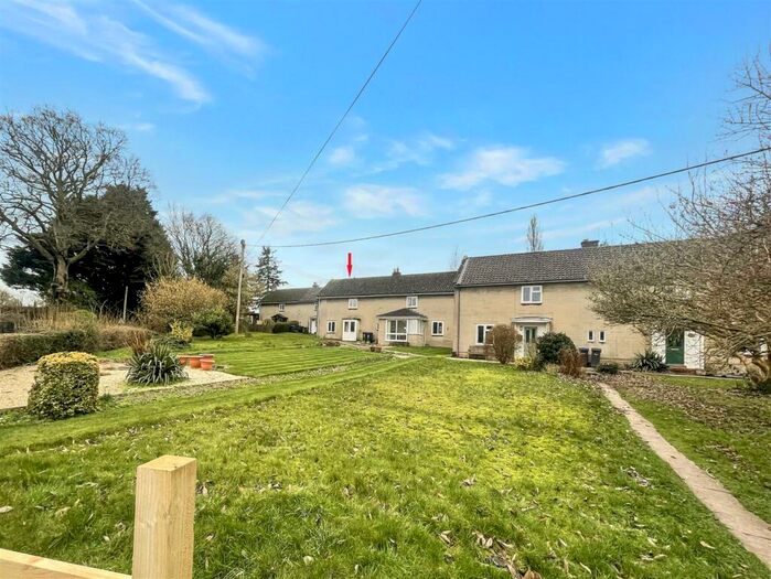 3 Bedroom Semi-Detached House For Sale In Claybush, Chilmark, Salisbury, SP3