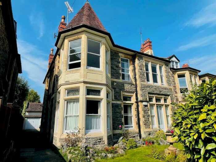 3 Bedroom Apartment To Rent In Carnarvon Road, Bristol, BS6