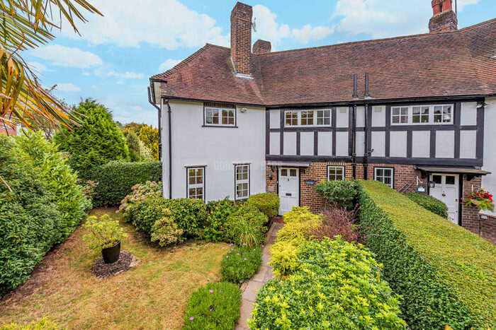 3 Bedroom Semi-Detached House To Rent In Brookland Rise, Hampstead Garden Suburb, NW11