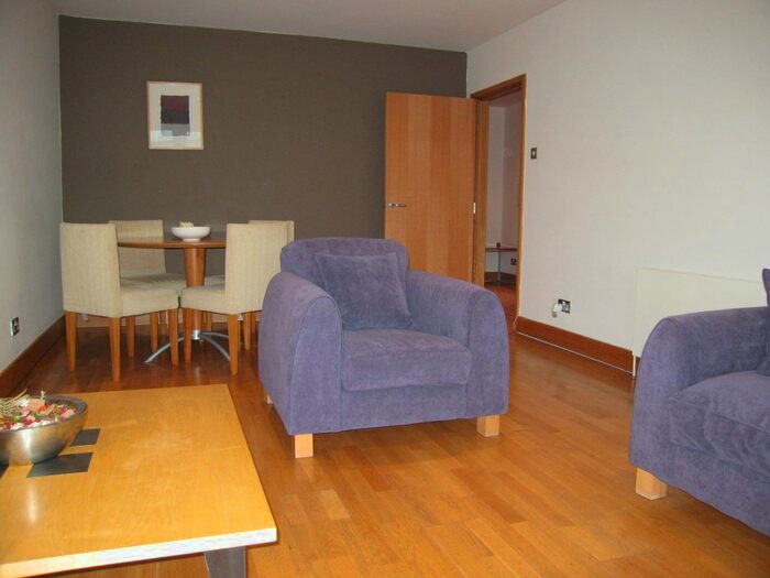 2 Bedroom Terraced House To Rent In Wapping Lane, London, E1W