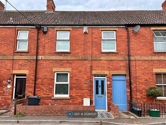 3 Bedroom Terraced House To Rent In North Street, Martock, TA12