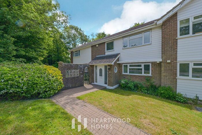 5 Bedroom Semi-Detached House For Sale In Colney Heath Lane, St. Albans, AL4