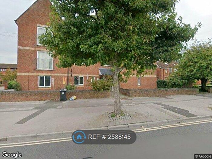 2 Bedroom Flat To Rent In Oxford Road, Cowley, Oxford, OX4