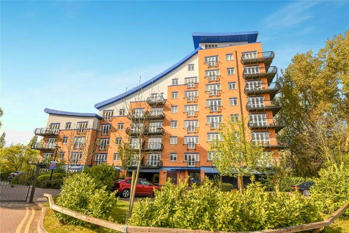 2 Bedroom Apartment To Rent In Luscinia View, Napier Road, Reading, Berkshire, RG1
