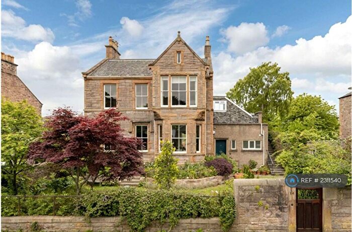 5 Bedroom Maisonette To Rent In Mansionhouse Road, Edinburgh, EH9