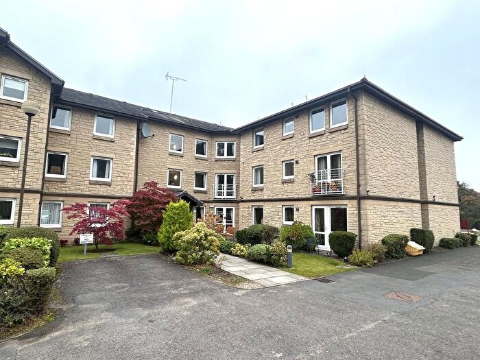 1 Bedroom Flat For Sale In Main Street, Milngavie, Glasgow, East Dunbartonshire, G62