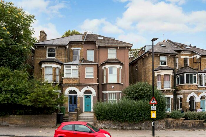 2 Bedroom Flat To Rent In Brecknock Road, N19