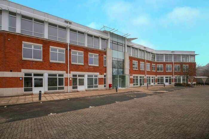 1 Bedroom Flat To Rent In Missenden House, Chalfont St. Peter, Gerrards Cross, Buckinghamshire, SL9