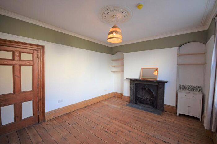 6 Bedroom House To Rent In York Road, Bristol, BS6