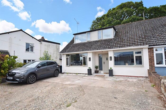 4 Bedroom House For Sale In Wrexham Road, Cefn-Y-Bedd, Wrexham, LL12