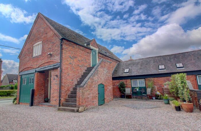 3 Bedroom Cottage For Sale In Main Road, Haunton, Tamworth, B79