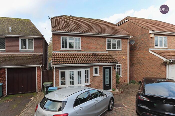 4 Bedroom Detached House To Rent In Rainbow Court, Oxhey Park, Watford, Hertfordshire, WD19