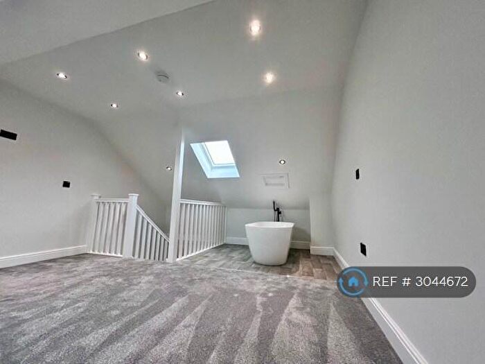 3 Bedroom Terraced House To Rent In Franchise Court, Derby, DE22