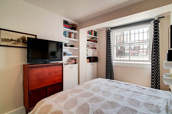 2 Bedroom Apartment To Rent In East India Dock Road London, E14