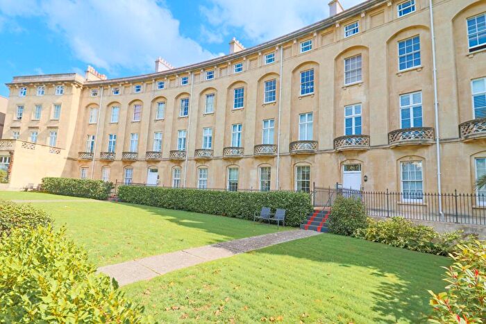 2 Bedroom Flat For Sale In Royal Crescent * Ground Floor Flat * Garden Areas * Allocated Parking *, BS23